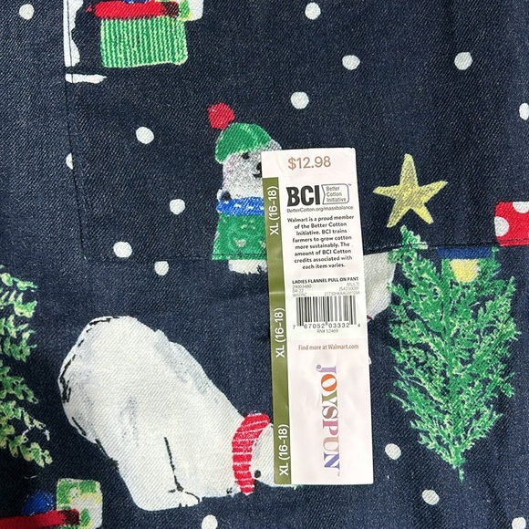 Winter theme sleep pants. - Picture 2 of 6